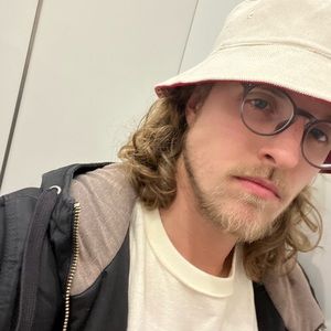 Meet your Posher, Ian